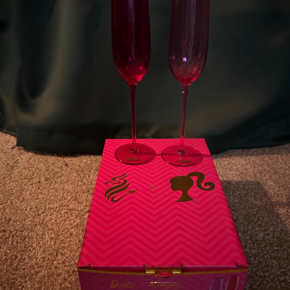 Barbie Pink Flute Glasses Set